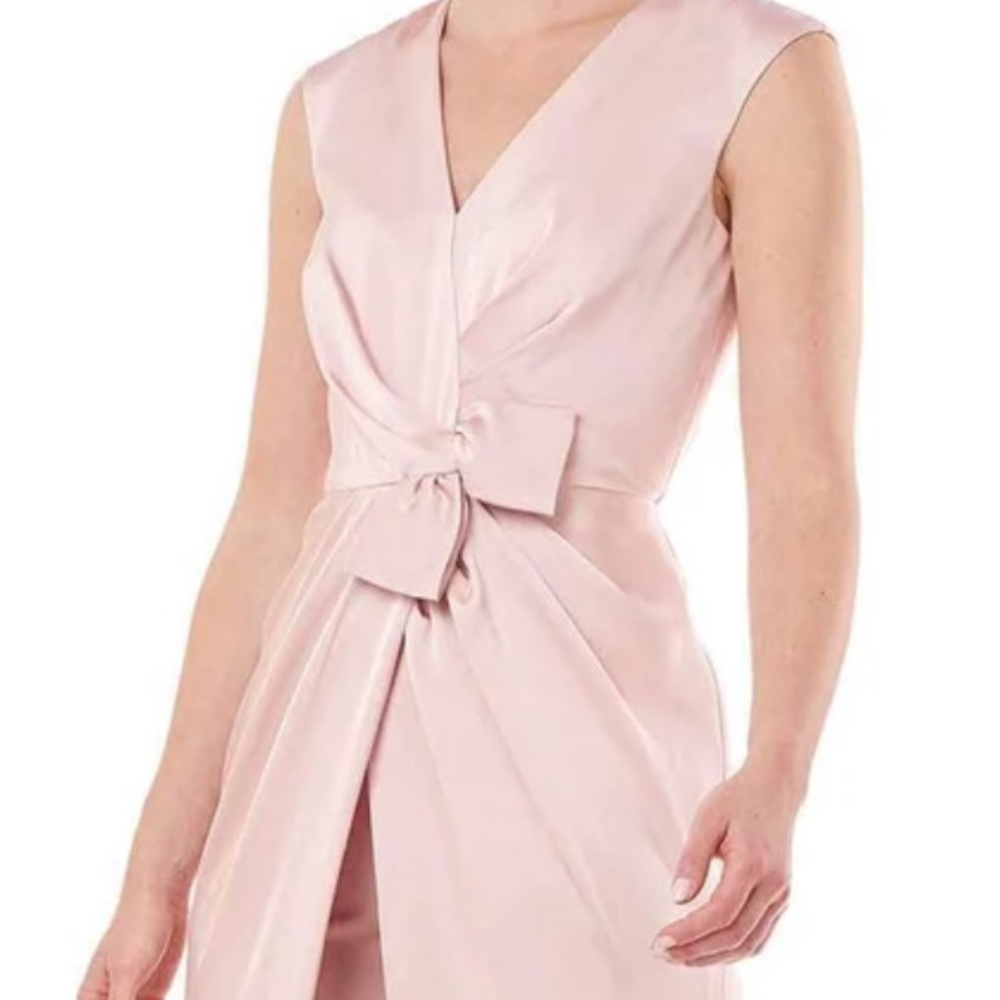 Kay Unger Blush Pink Sleeveless V-Neck Maxi Dress with Front Bow